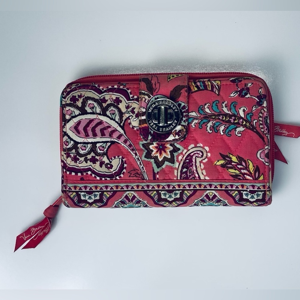 VERA BRADLEY ENGLISH MEADOW FRILL RUFFLE WRISTLET WALLET AUTHENTIC
